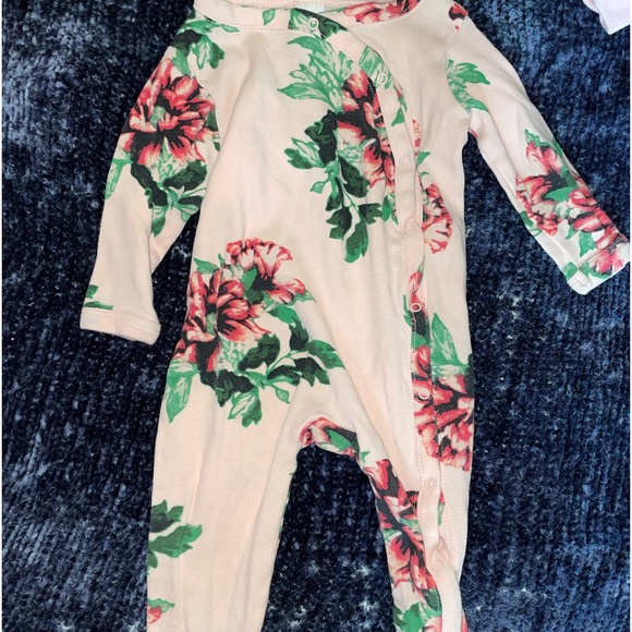 Baby Girl PJ Bundle (8 PJs) Sizes 0-3 and 3 Months - Picture 11 of 13